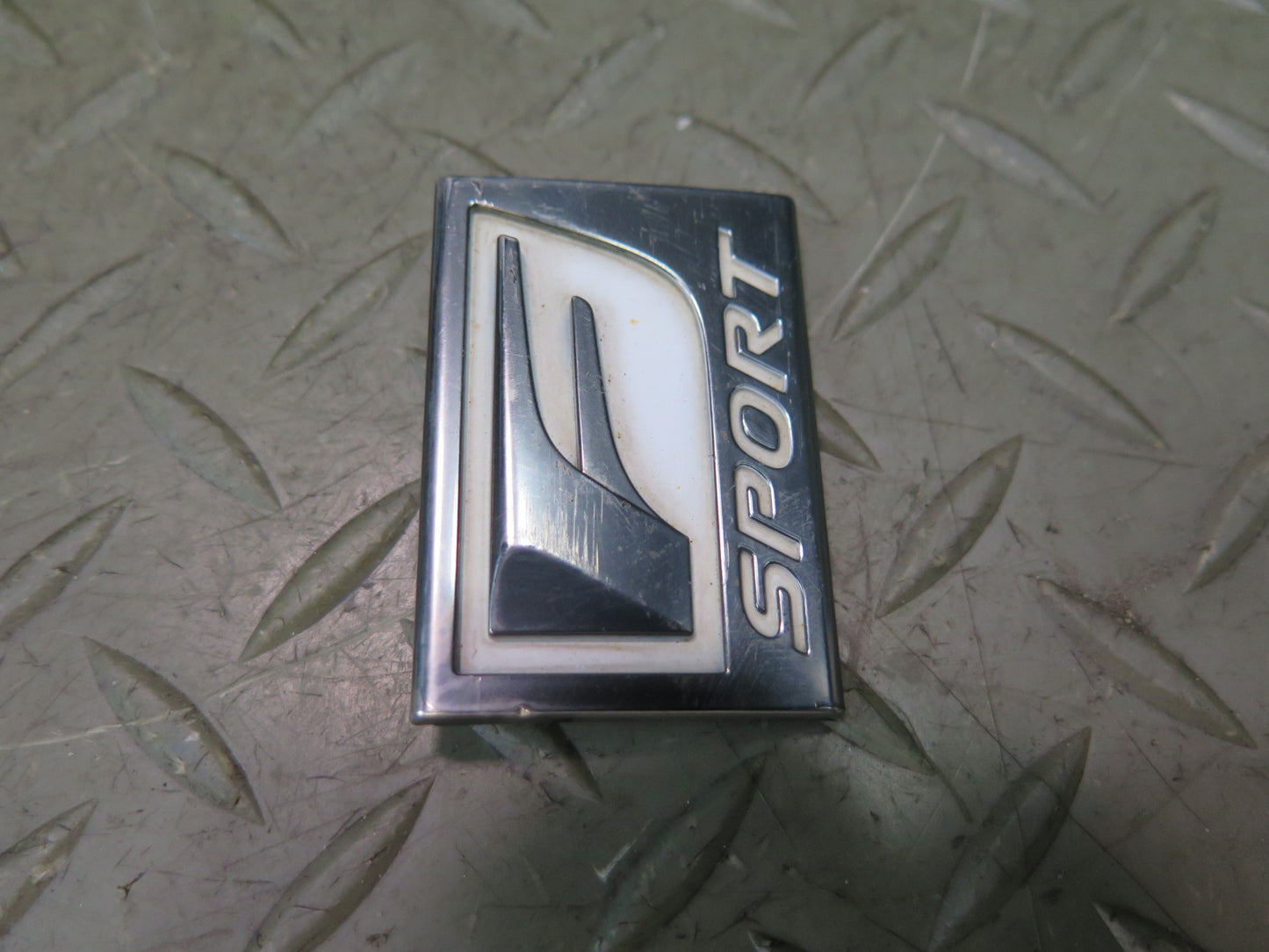 15-25 Lexus GSC16L RC350 RC300 F-sport Emblem Front Fender Badge Logo Set OEM