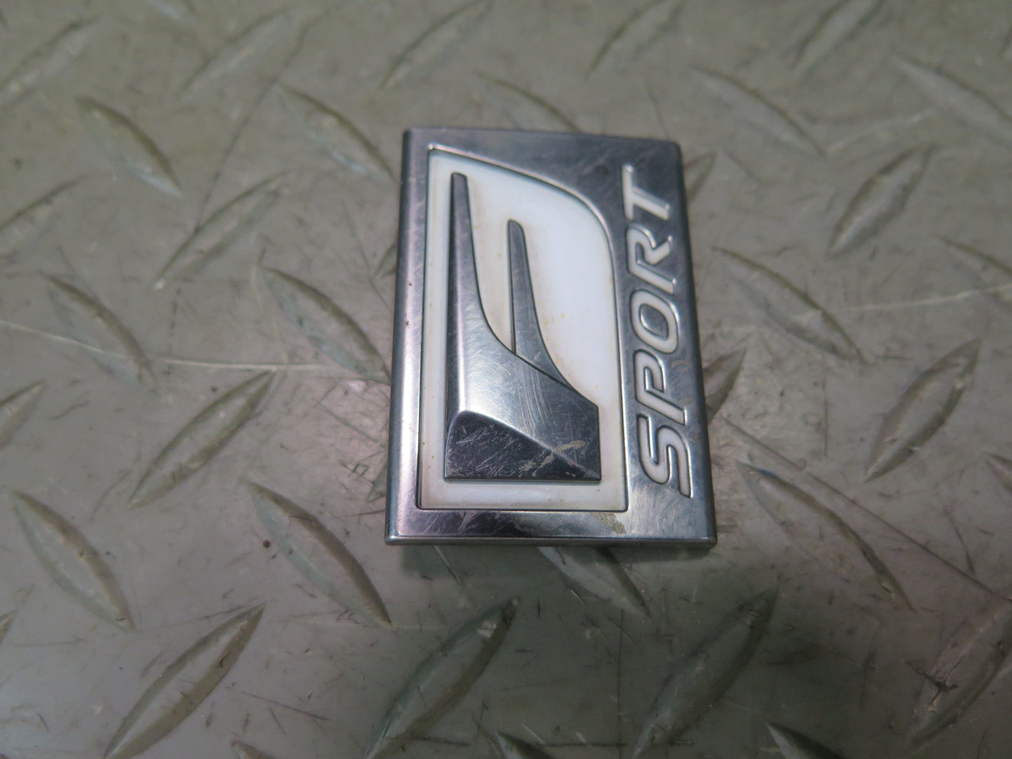 15-25 Lexus GSC16L RC350 RC300 F-sport Emblem Front Fender Badge Logo Set OEM