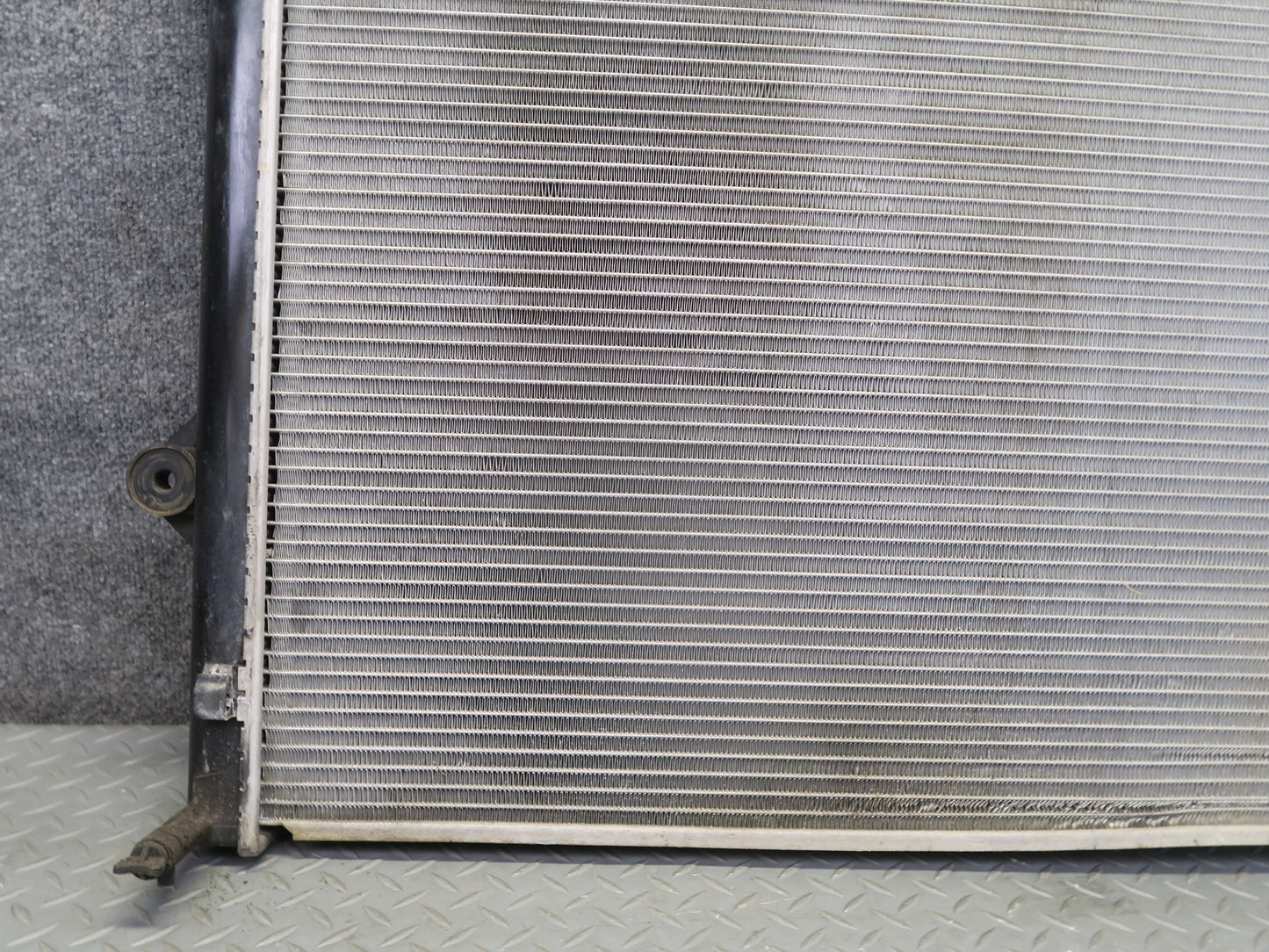 2003-2009 Lexus UZJ120L GX470 Aftermarket CSF Engine Cooling Radiator