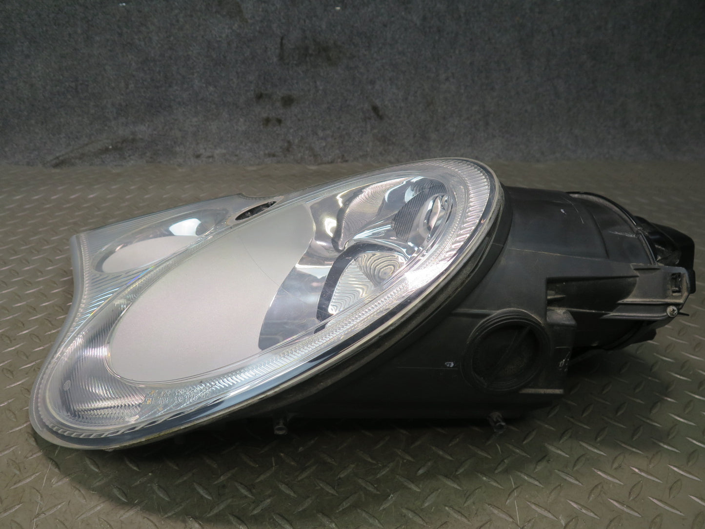 2002-2005 Porsche 911 996 Carrera Front Left Xenon HID Headlight Lamp w Ballast