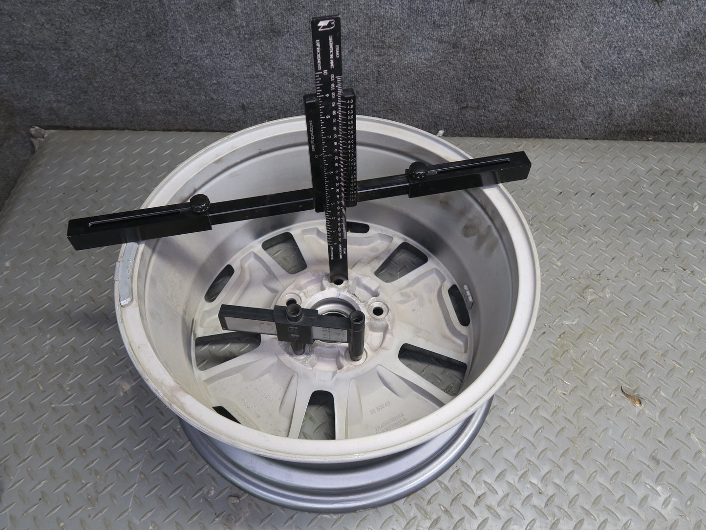 13-18 Jeep Wrangler JK Factory R17" Wheel Rim 17x7.5 ET44.45 Silver OEM