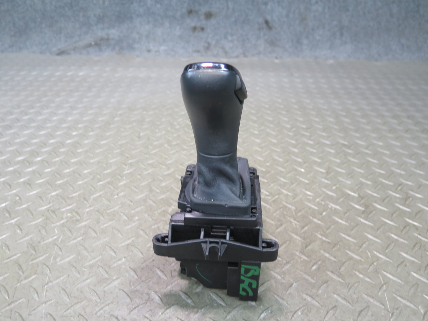 2012-2013 BMW F10 550i  Automatic Transmission Gear Shifter Selector 9291532 OEM