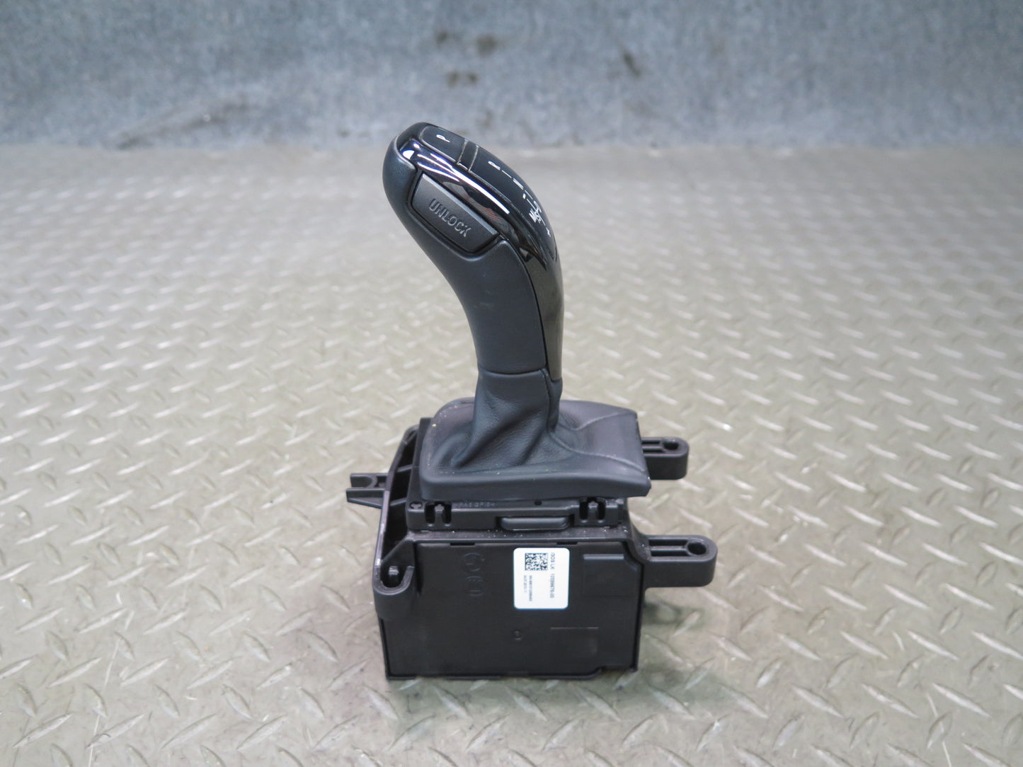 2012-2013 BMW F10 550i  Automatic Transmission Gear Shifter Selector 9291532 OEM