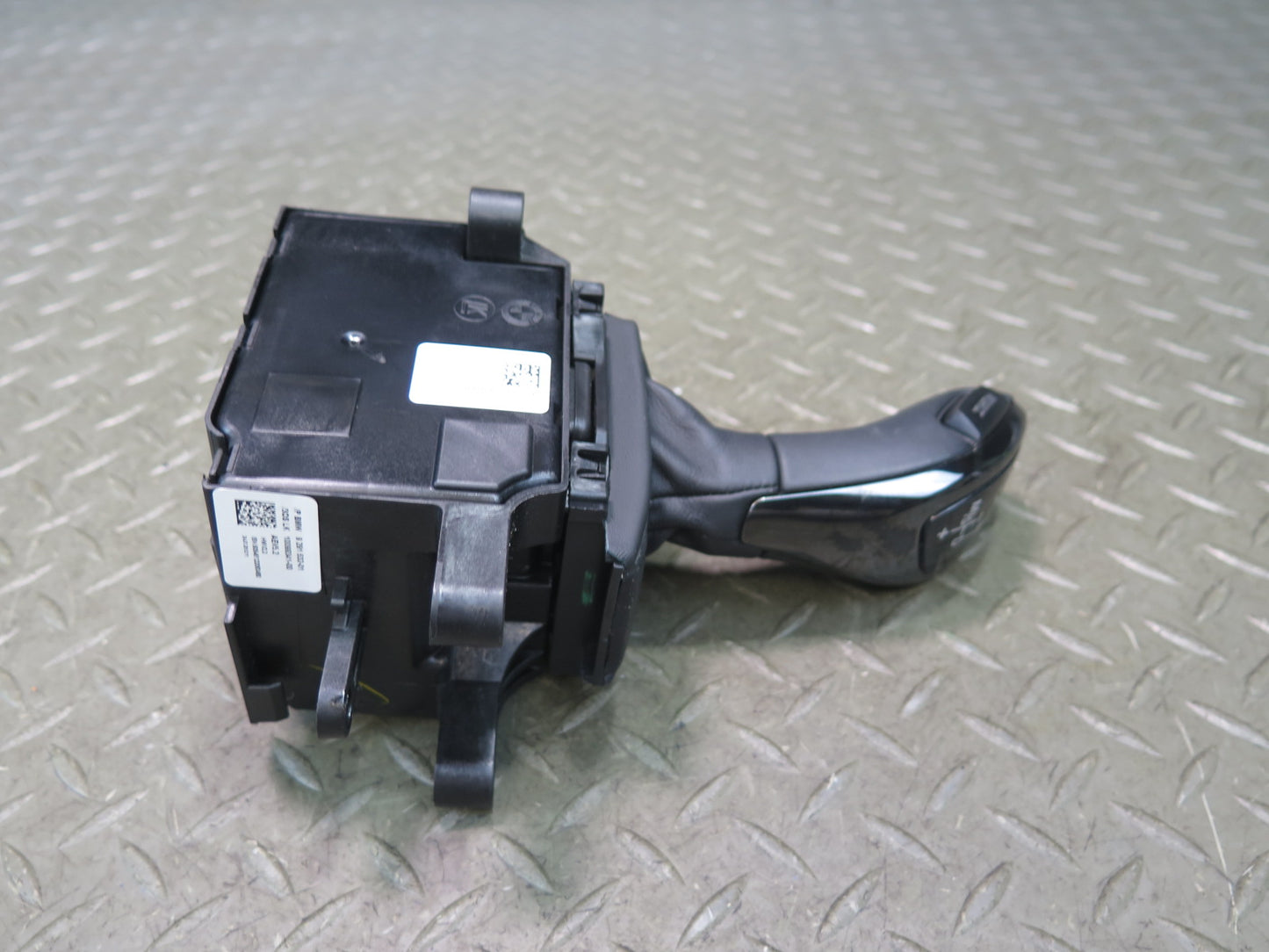 2012-2013 BMW F10 550i  Automatic Transmission Gear Shifter Selector 9291532 OEM