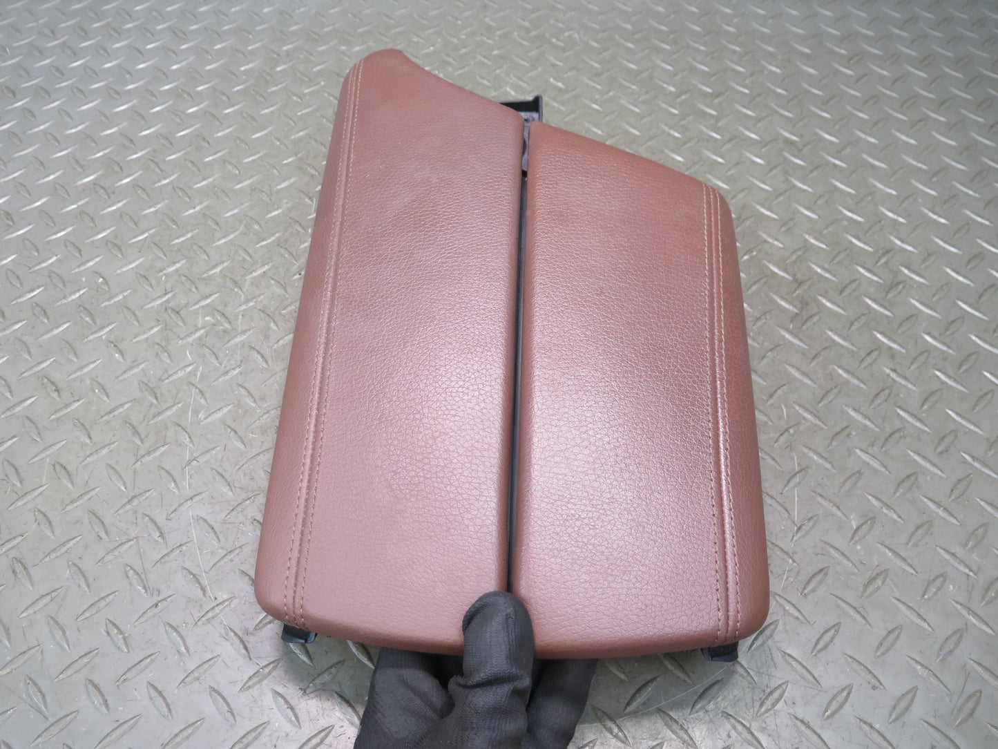 11-16 BMW F10 5-SERIES 550i Center Console Armrest Lid Cover Leather Brown OEM