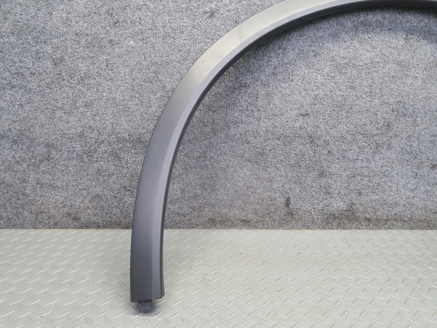 11-18 Porsche Cayenne 958 Rear Left & Right Wheel Fender Flare Trim Molding Set