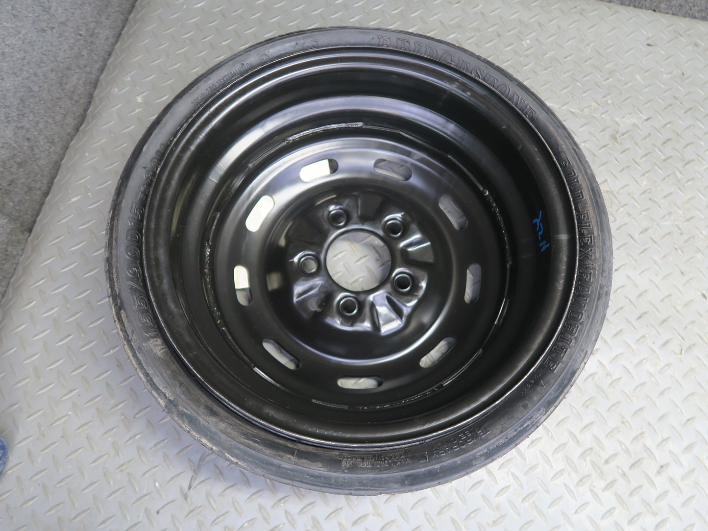 84-89 Nissan Z31 300ZX Spare R15" Tire Wheel 15x5J 155/90 40300-05P20 OEM