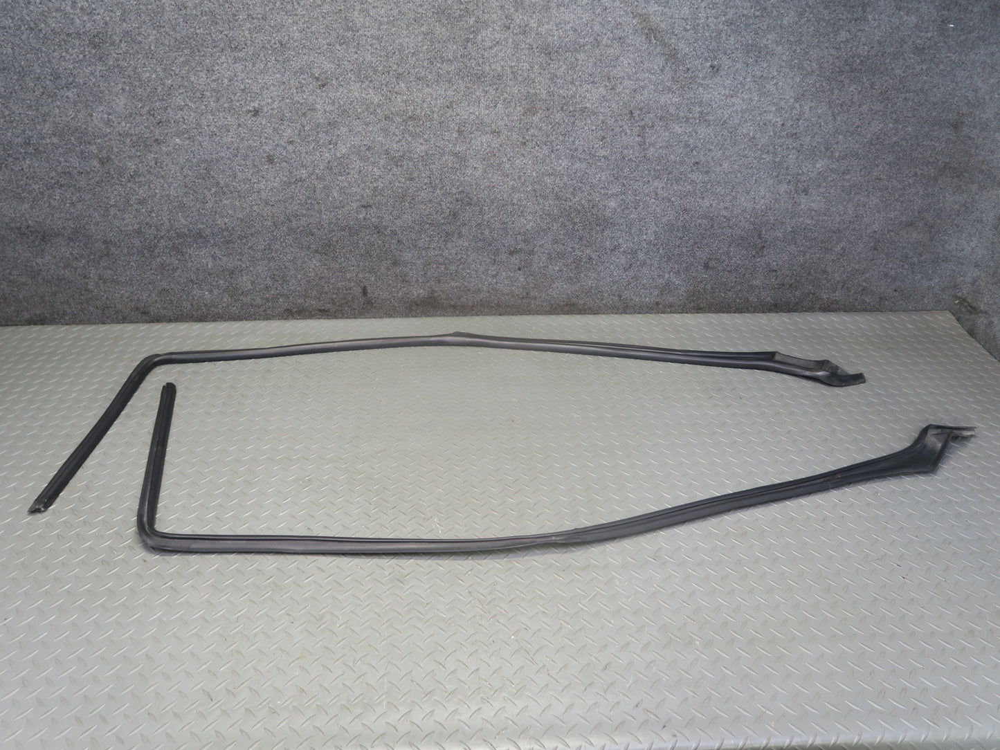 92-00 Lexus JZZ31L SC400 SC300 Set of 2 Left & Right Door Weatherstrip Seal OEM