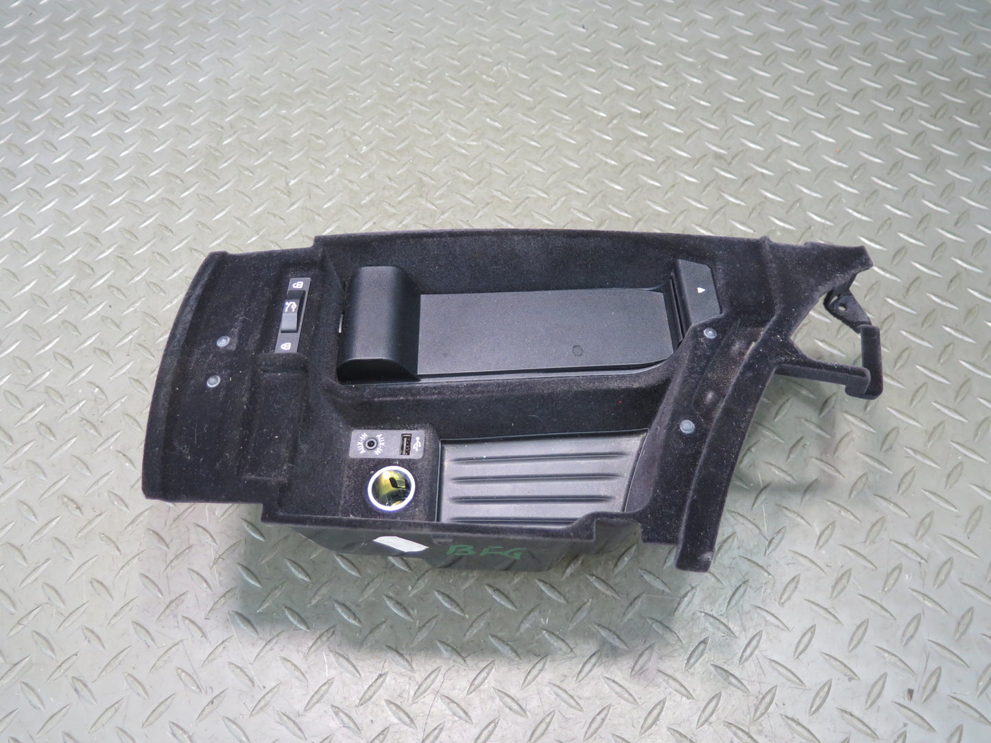 11-16 BMW F10 550iX Center Console Compartment Storage w USB & AUX 9206729 OEM