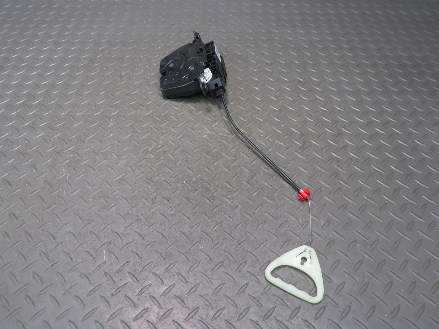 11-16 BMW F07 F10 550iX Rear Trunk Lid Lock Latch Actuator 7269543 OEM