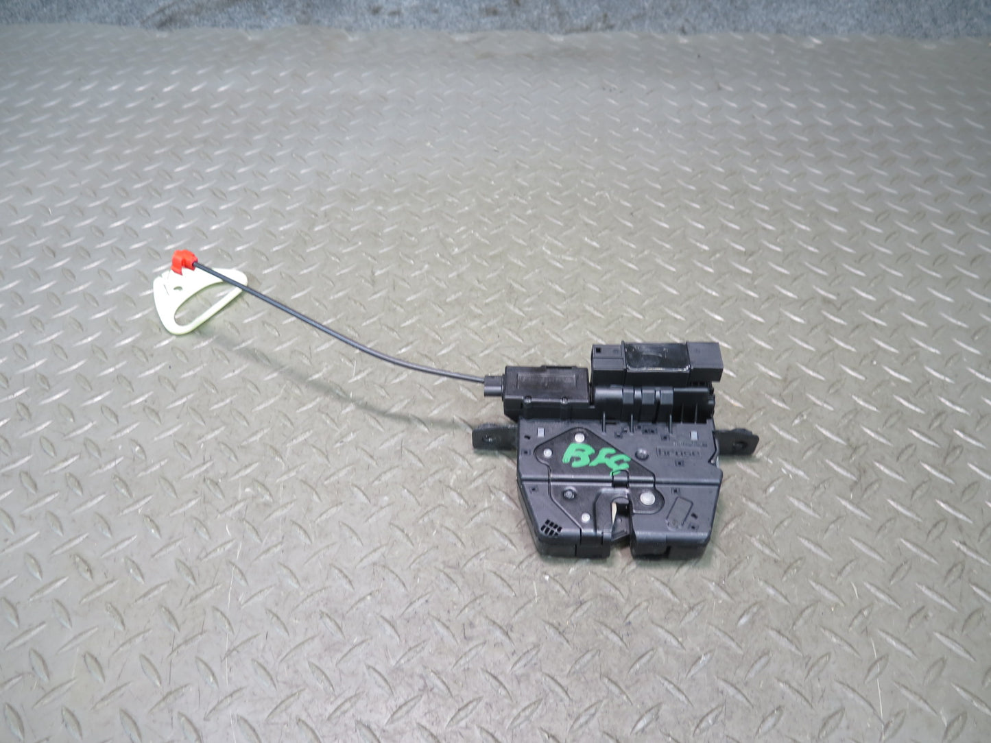 11-16 BMW F07 F10 550iX Rear Trunk Lid Lock Latch Actuator 7269543 OEM