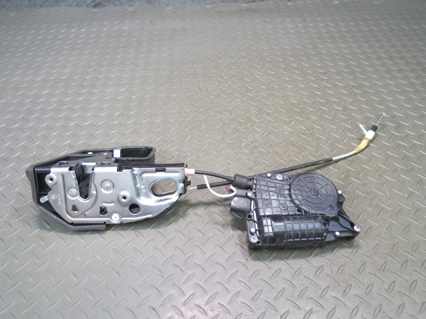 11-16 BMW F10 550iX Front Left Door Lock Latch Actuator w Soft Close OEM
