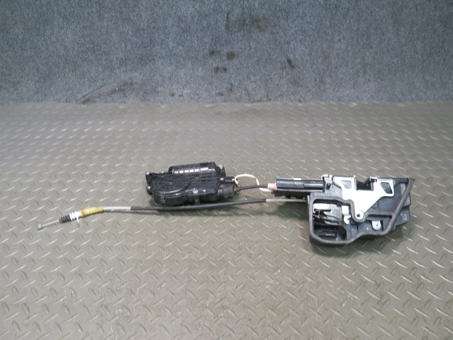 11-16 BMW F10 550iX Front Left Door Lock Latch Actuator w Soft Close OEM