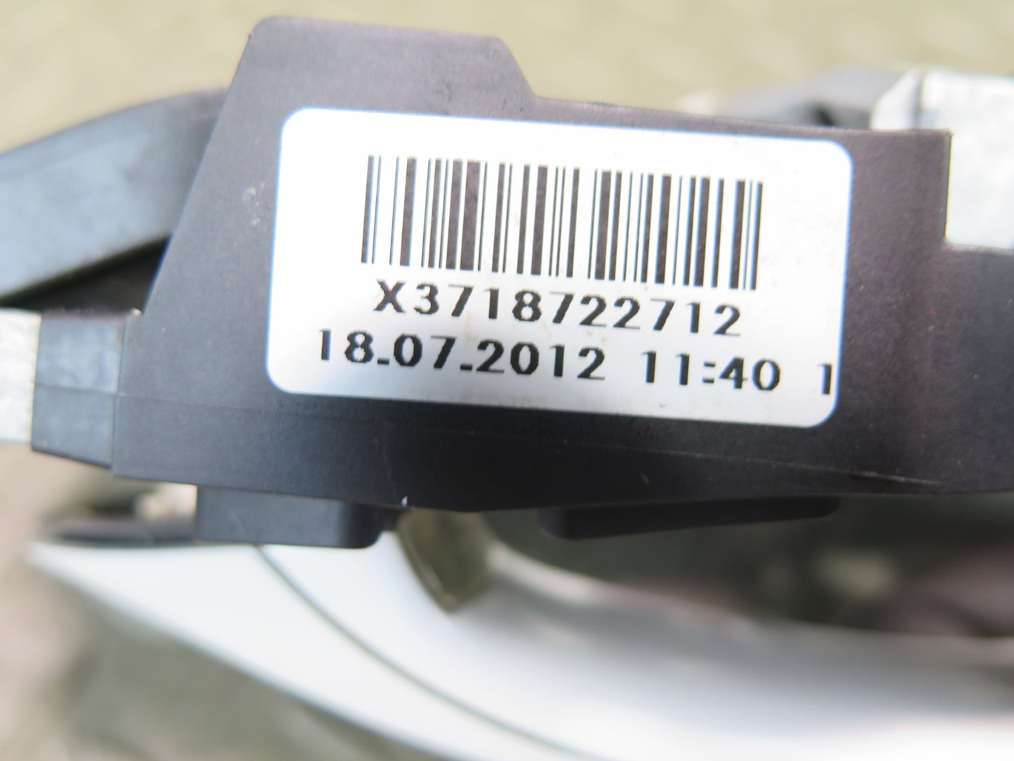11-16 BMW F10 550iX Rear Left Door Exterior Handle w Keyless Entry OEM