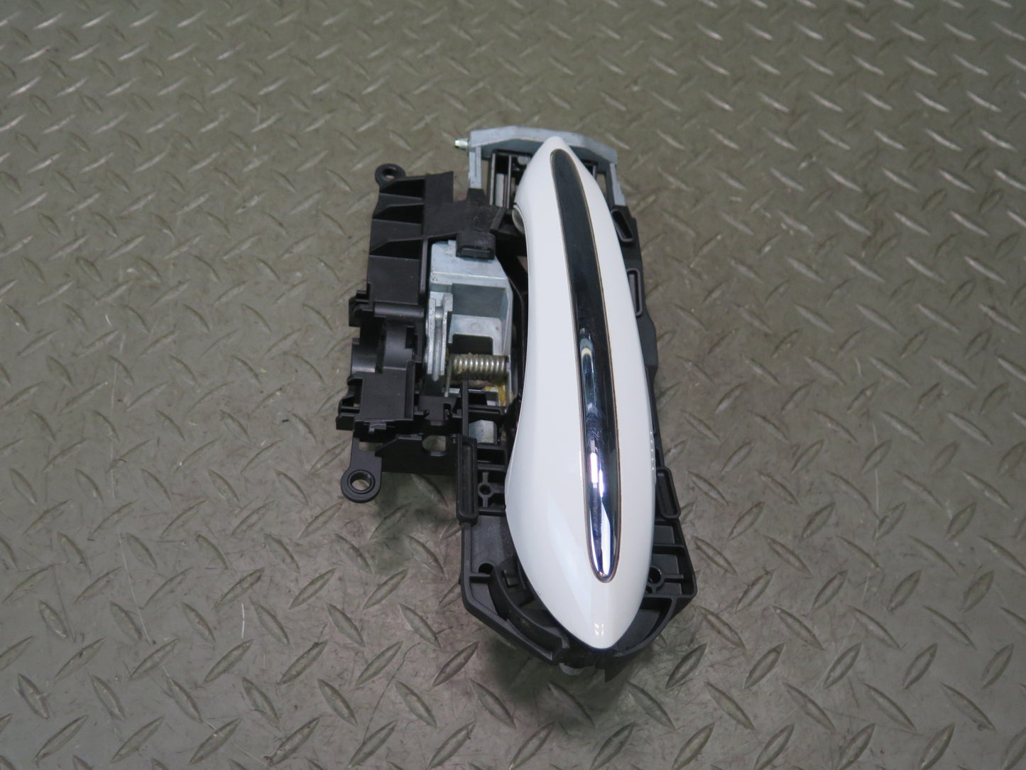 11-16 BMW F10 550iX Rear Left Door Exterior Handle w Keyless Entry OEM