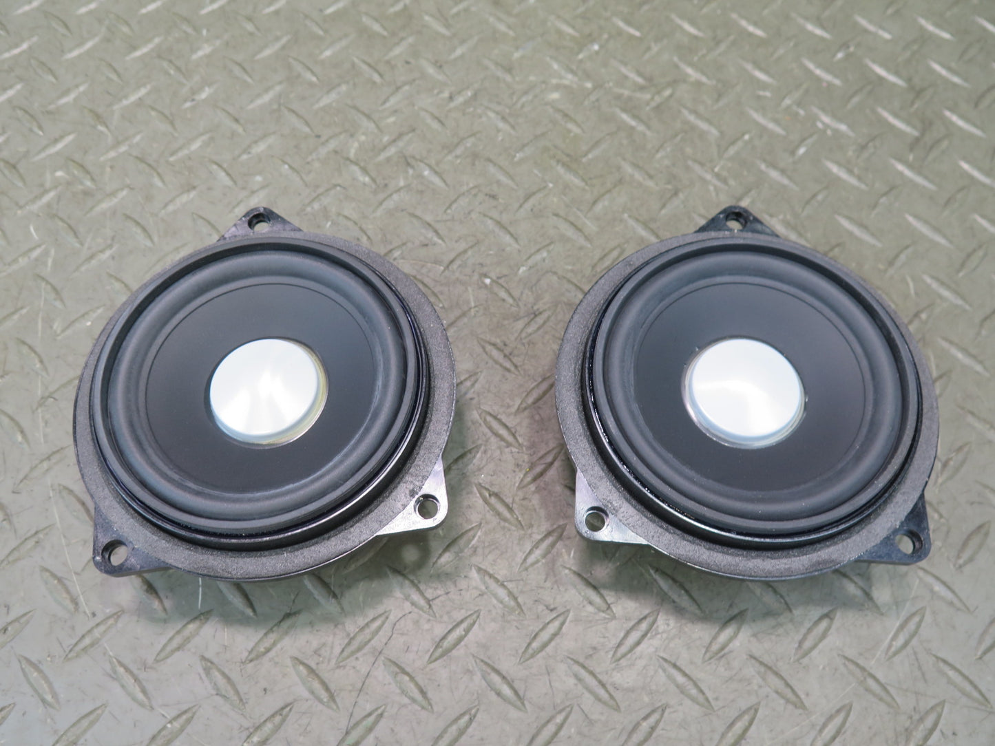11-16 BMW F10 550iX Set of 2 Front Left & Right TOP Hi-fi MID Range Speaker