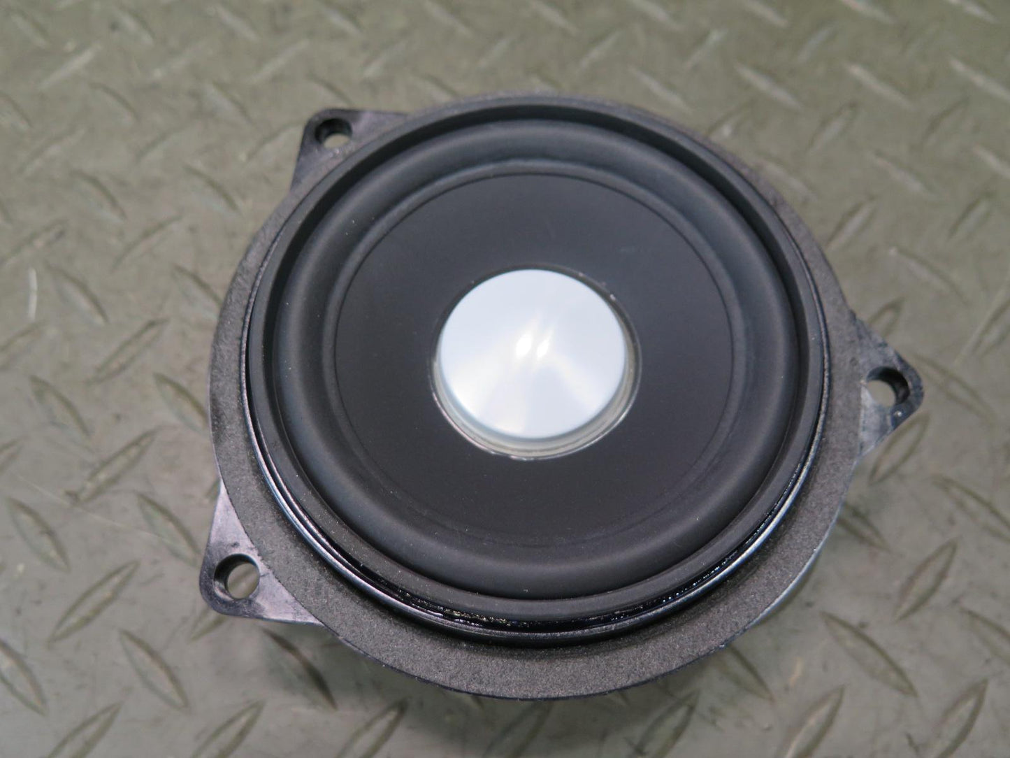 11-16 BMW F10 550iX Set of 2 Front Left & Right TOP Hi-fi MID Range Speaker