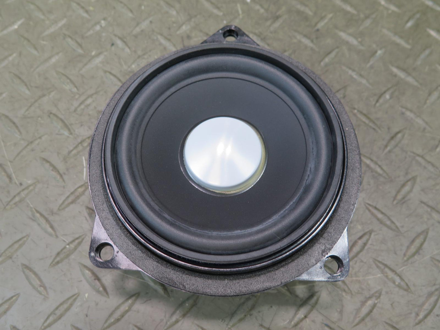 11-16 BMW F10 550iX Set of 2 Front Left & Right TOP Hi-fi MID Range Speaker