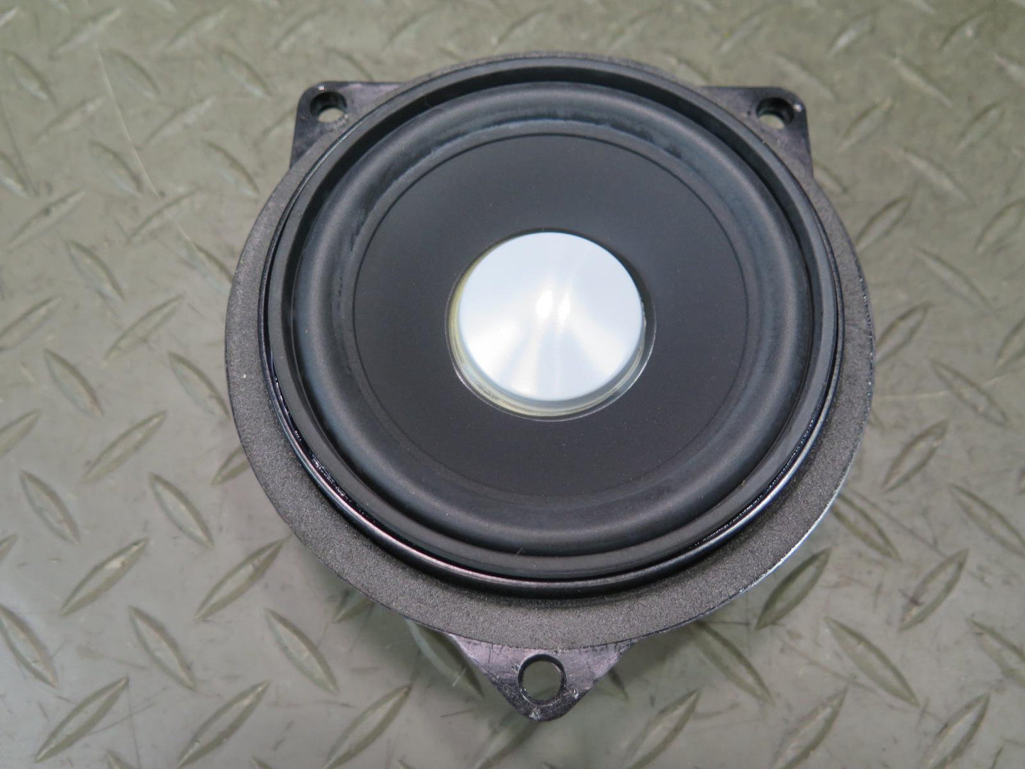 11-16 BMW F10 550iX Set of 2 Front Left & Right TOP Hi-fi MID Range Speaker