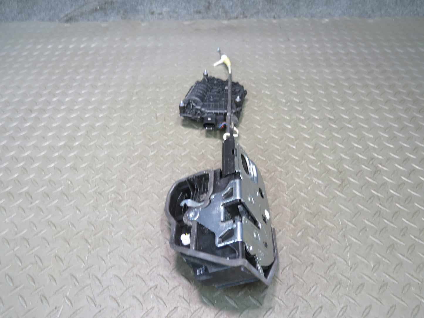 11-16 BMW F10 550iX Front Left Door Lock Latch Actuator w Soft Close OEM