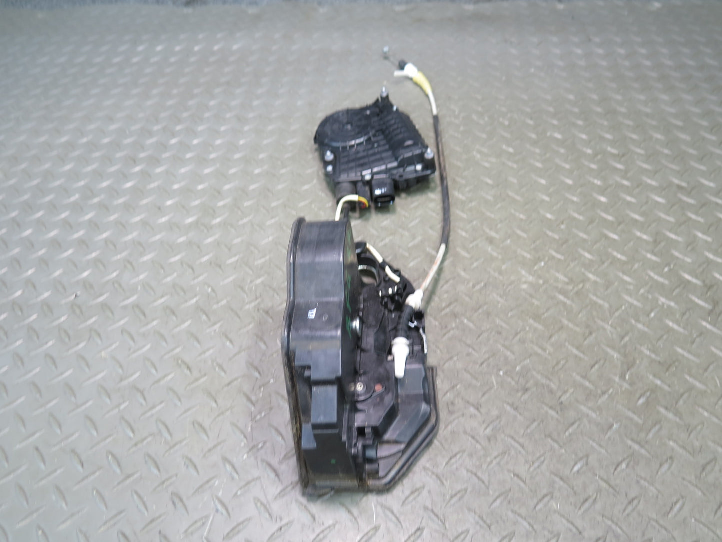 11-16 BMW F10 550iX Rear Right Door Lock Latch Actuator w Soft Close OEM
