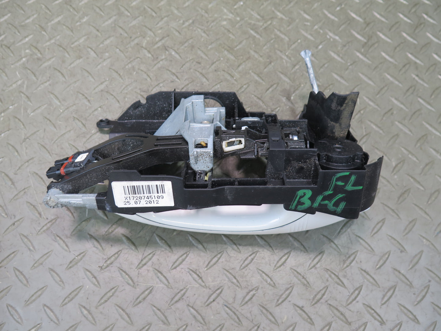 11-16 BMW F10 550iX Front Left Door Exterior Handle w Keyless Entry OEM