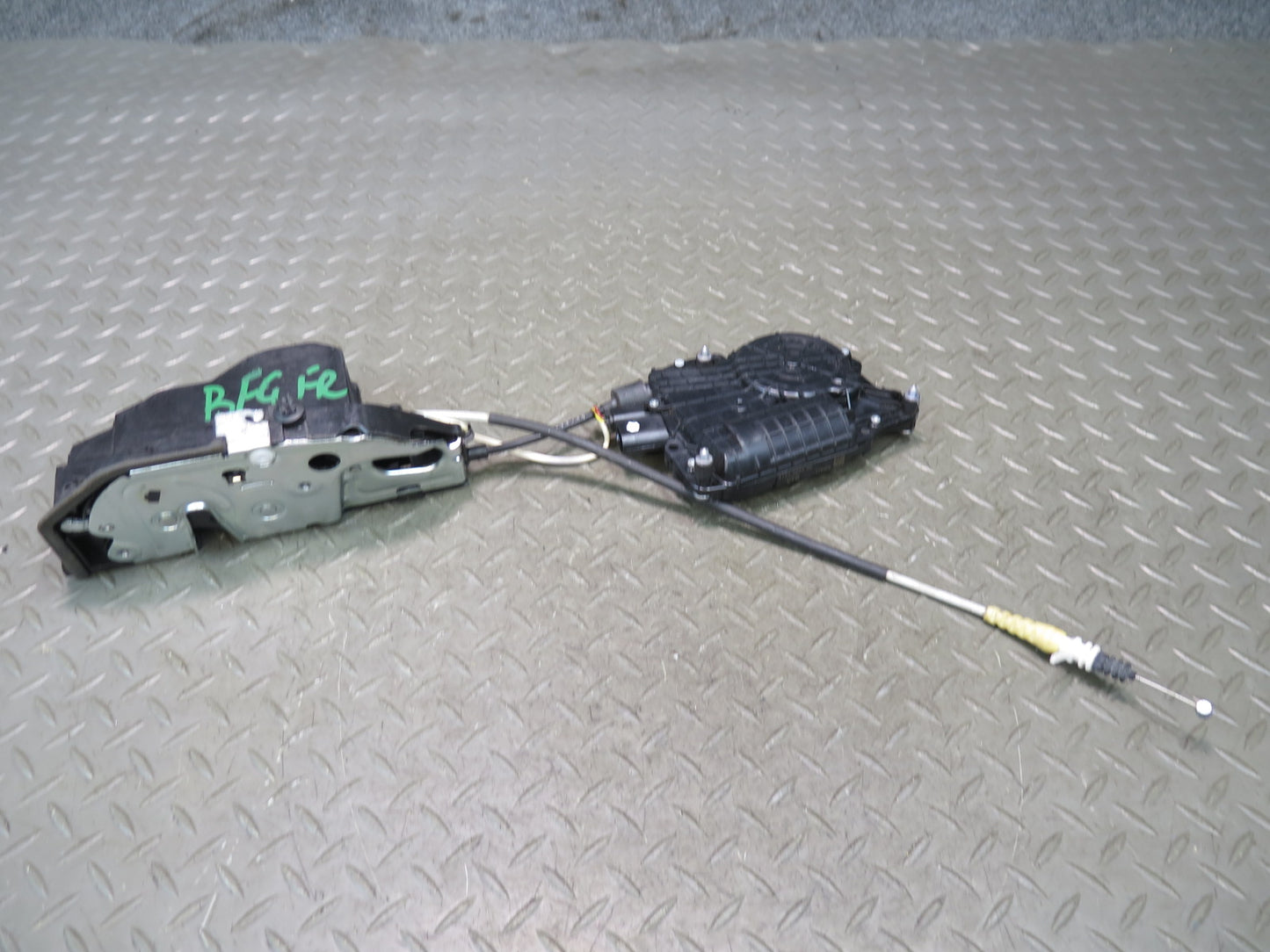 11-16 BMW F10 550iX Front Right Door Lock Latch Actuator w Soft Close OEM