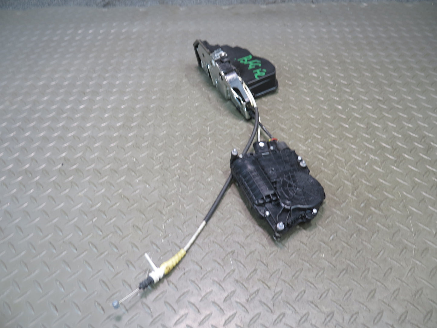 11-16 BMW F10 550iX Front Right Door Lock Latch Actuator w Soft Close OEM