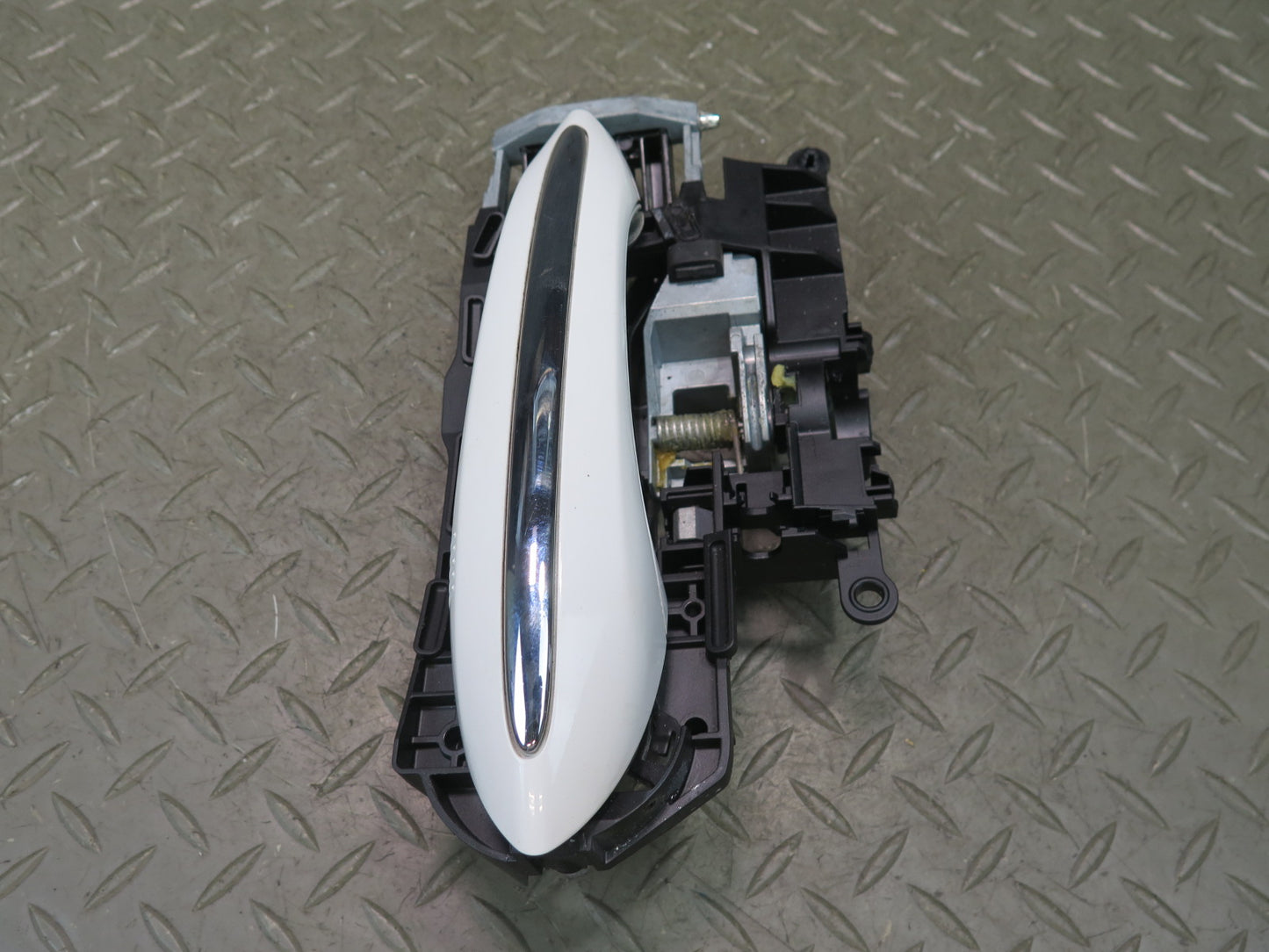11-16 BMW F10 550iX Front Right Door Exterior Handle w Keyless Entry OEM