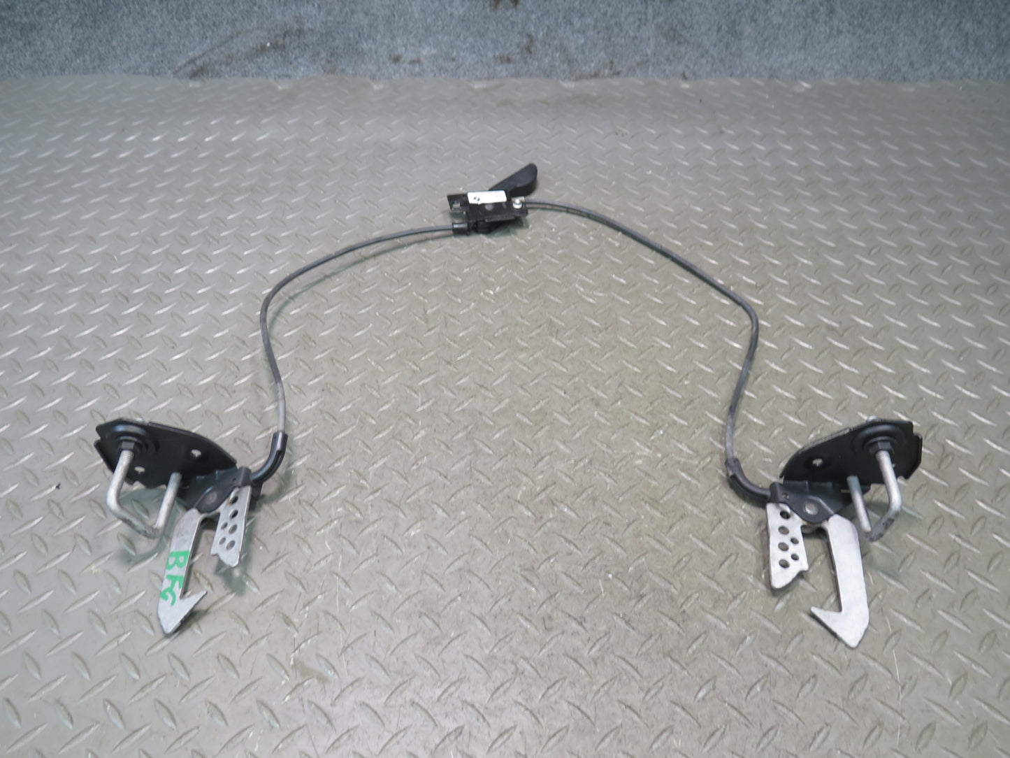 11-16 BMW F10 550iX Front Left & Right Hood Lock Latch w Release Handle Assy OEM