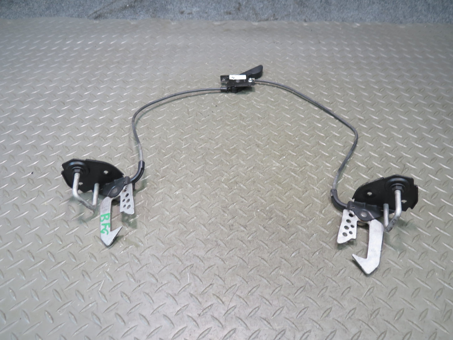 11-16 BMW F10 550iX Front Left & Right Hood Lock Latch w Release Handle Assy OEM