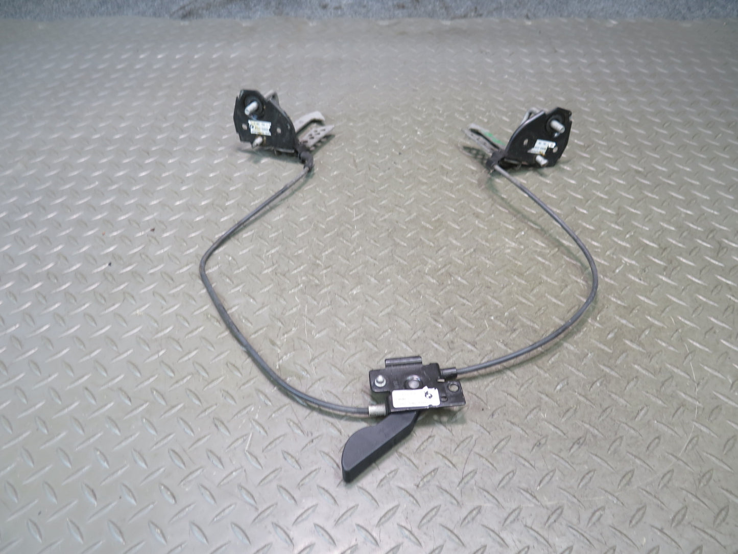 11-16 BMW F10 550iX Front Left & Right Hood Lock Latch w Release Handle Assy OEM