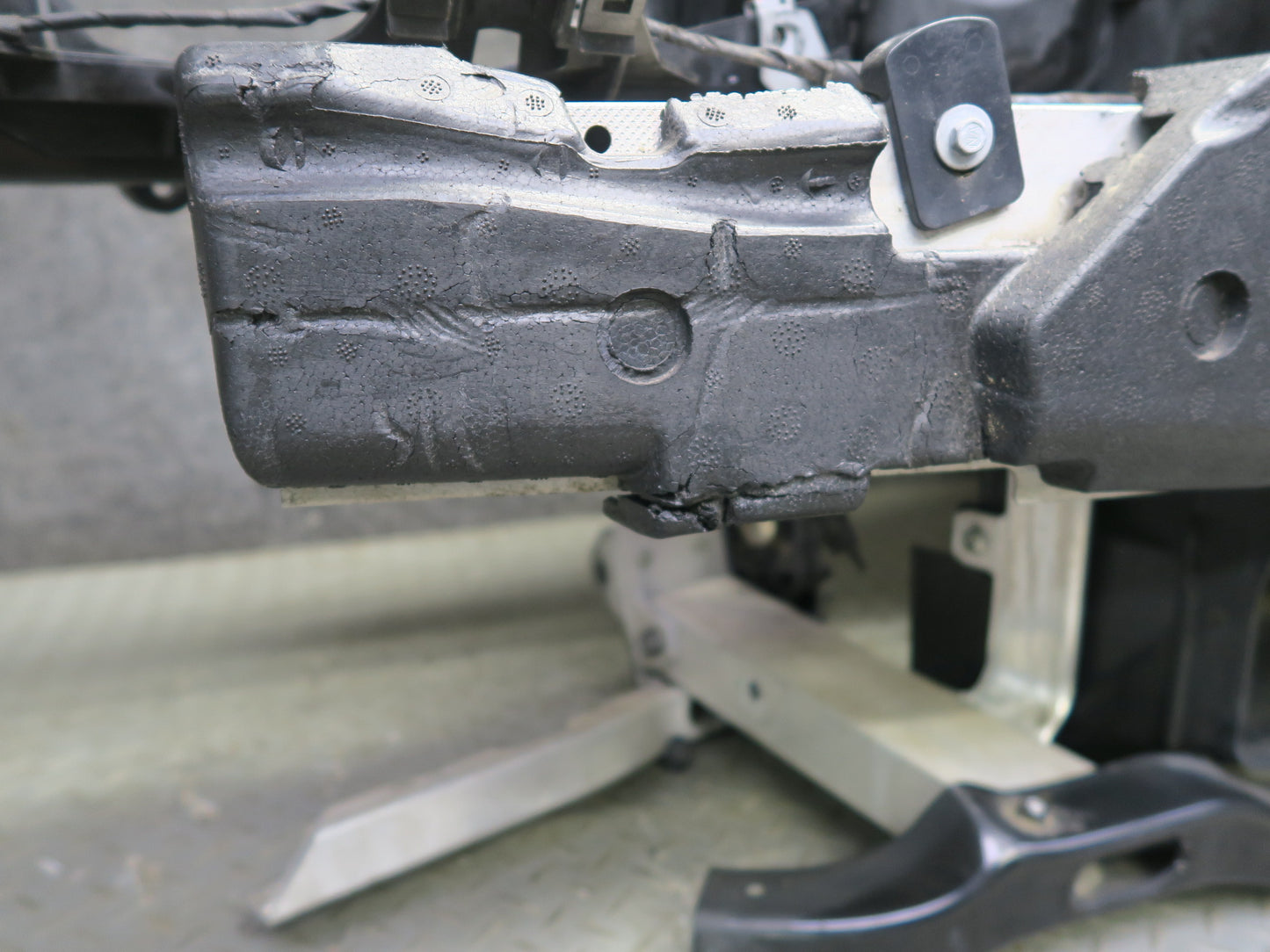 11-13 BMW F10 550i 550iX Front Radiator Core Support Frame Reinforcement Bar OEM