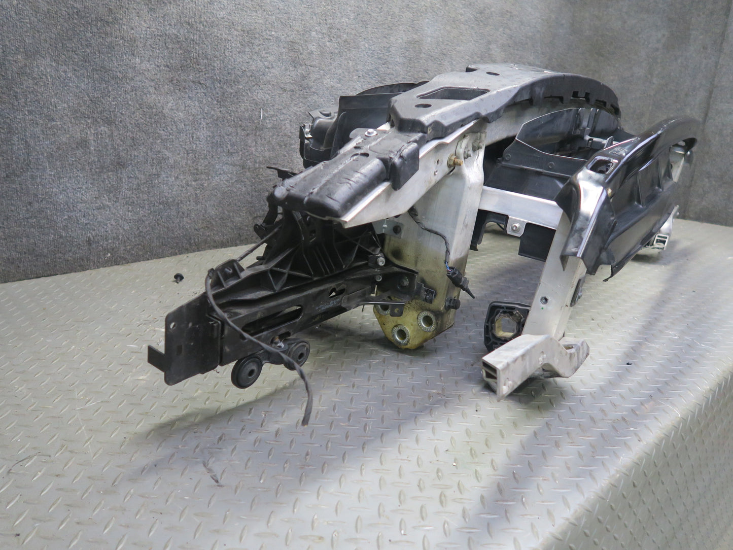 11-13 BMW F10 550i 550iX Front Radiator Core Support Frame Reinforcement Bar OEM