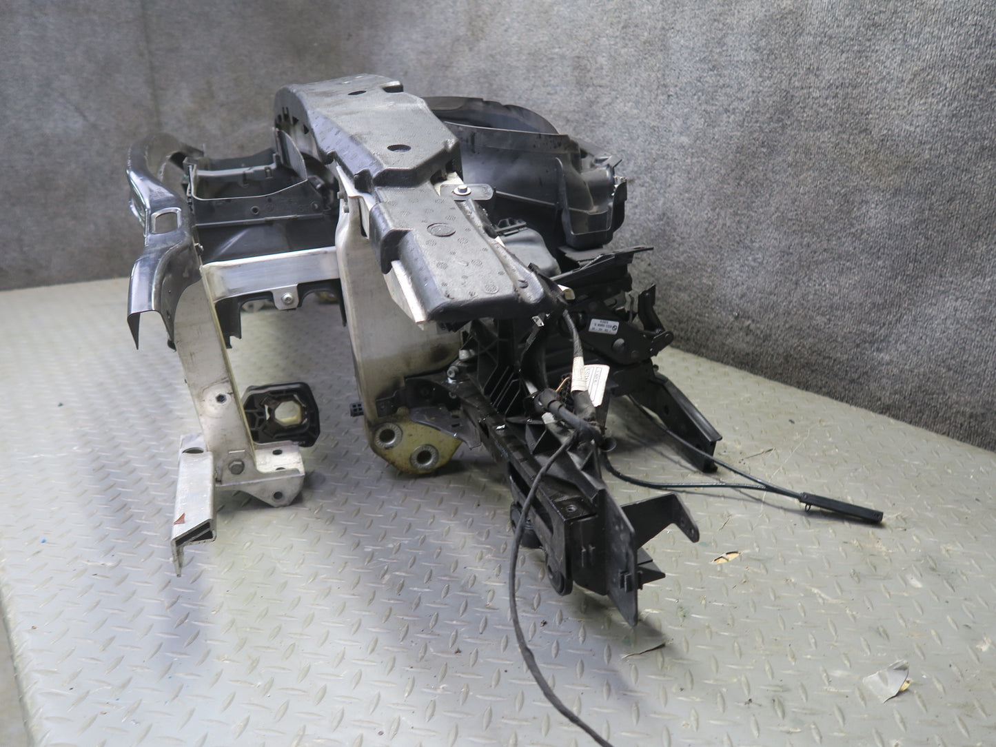 11-13 BMW F10 550i 550iX Front Radiator Core Support Frame Reinforcement Bar OEM