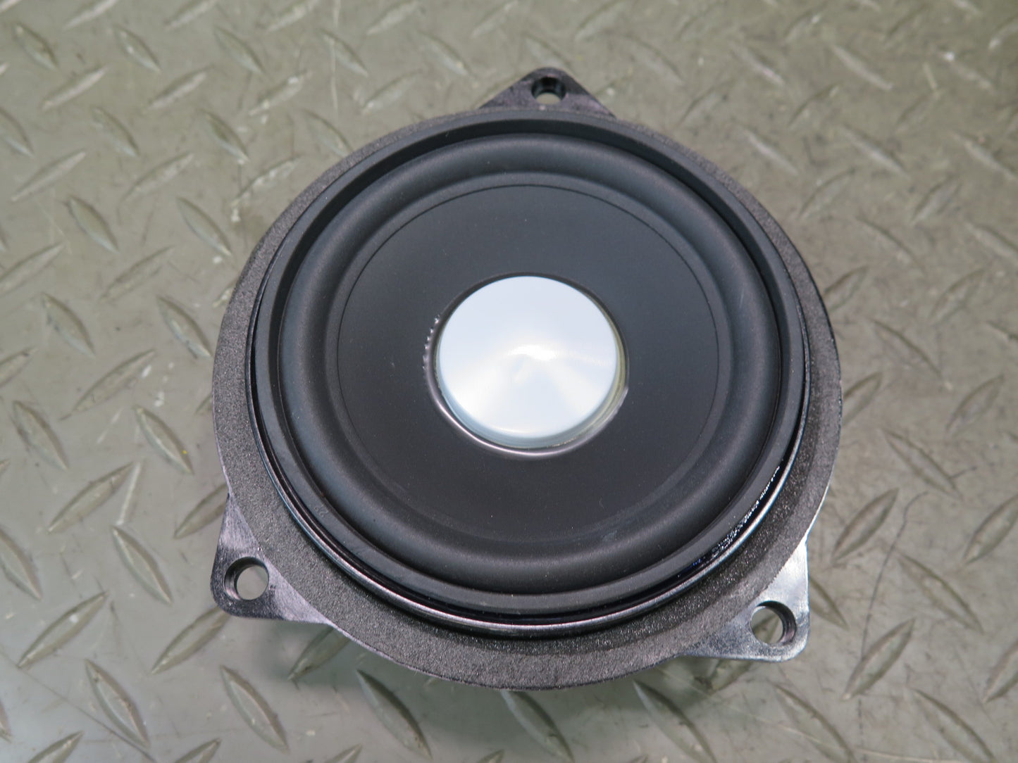 11-16 BMW F10 550iX Set of 2 Rear Left & Right MID Range Speaker OEM