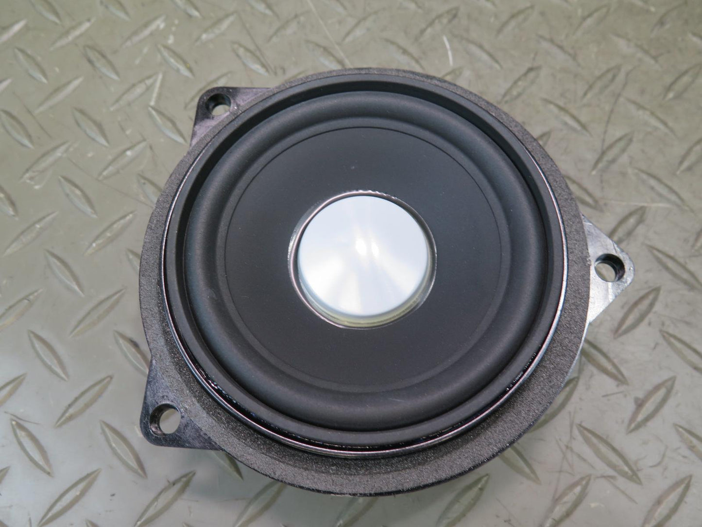 11-16 BMW F10 550iX Set of 2 Rear Left & Right MID Range Speaker OEM