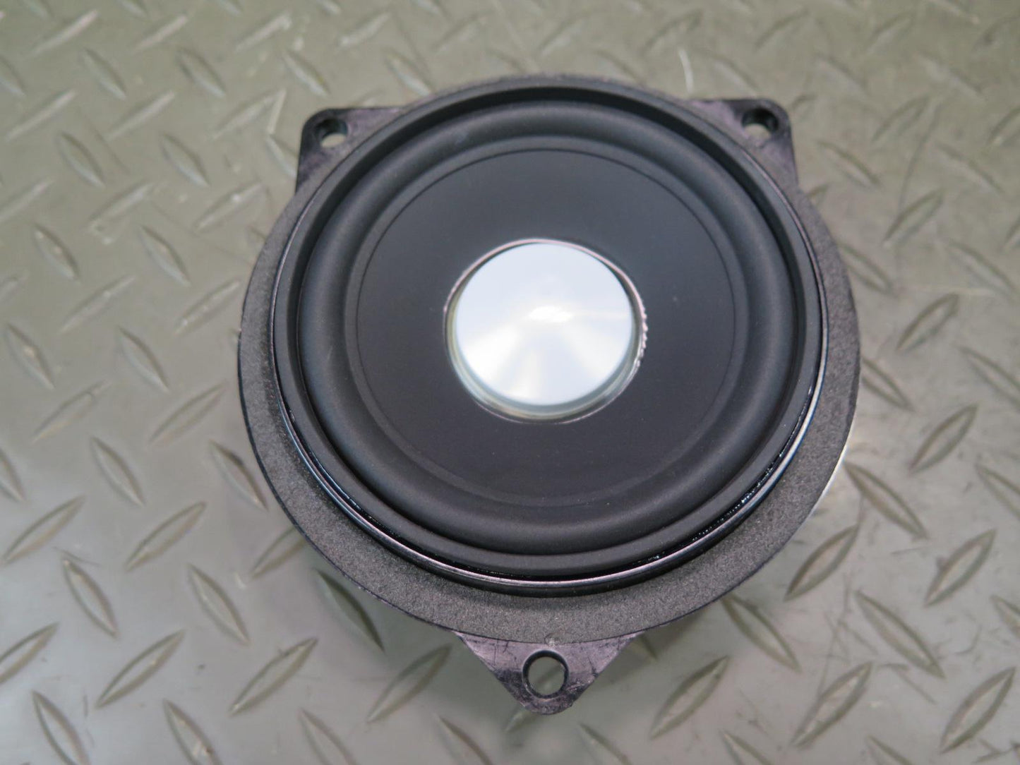11-16 BMW F10 550iX Set of 2 Rear Left & Right MID Range Speaker OEM