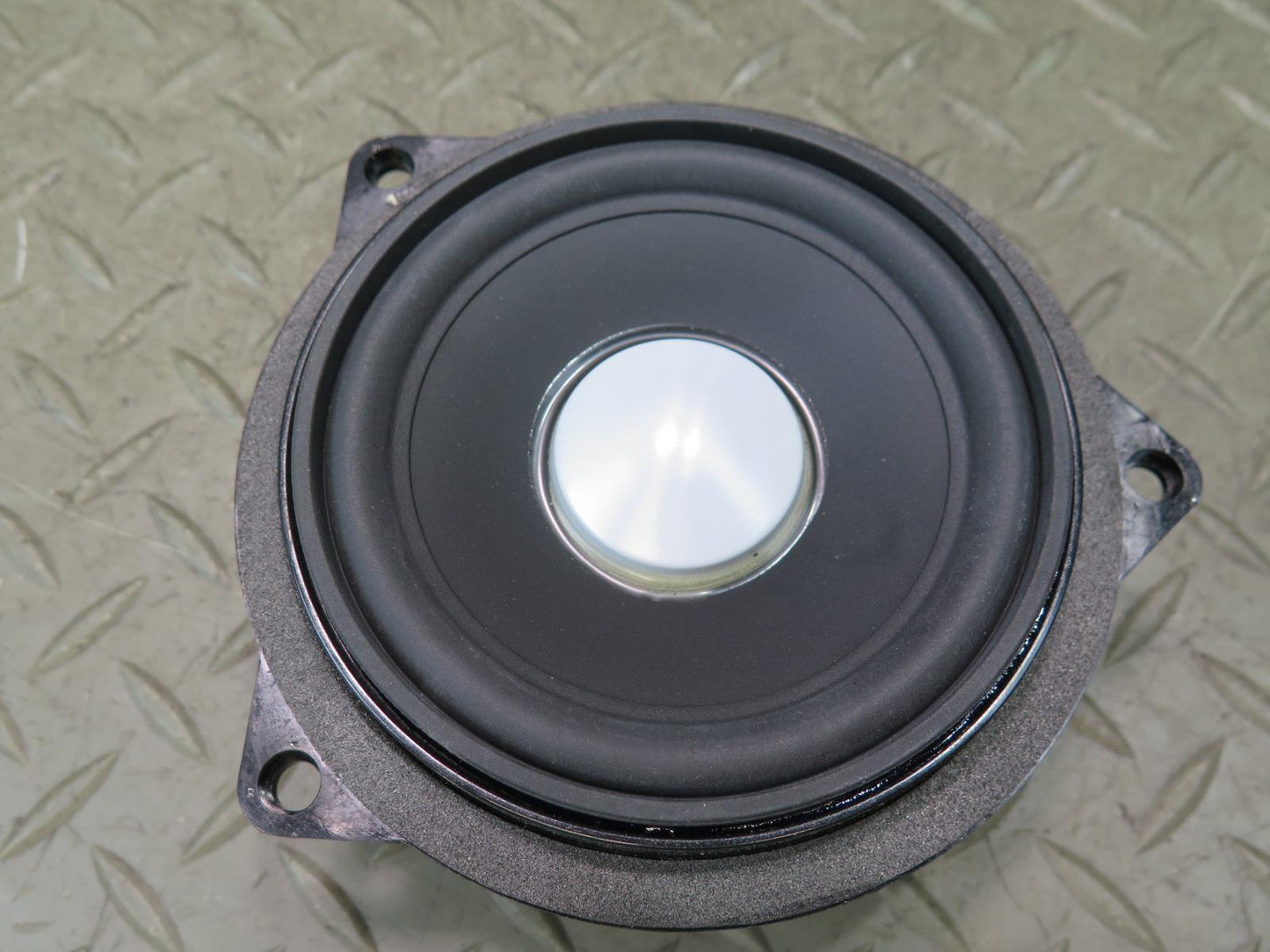 11-16 BMW F10 550iX Set of 2 Rear Left & Right MID Range Speaker OEM