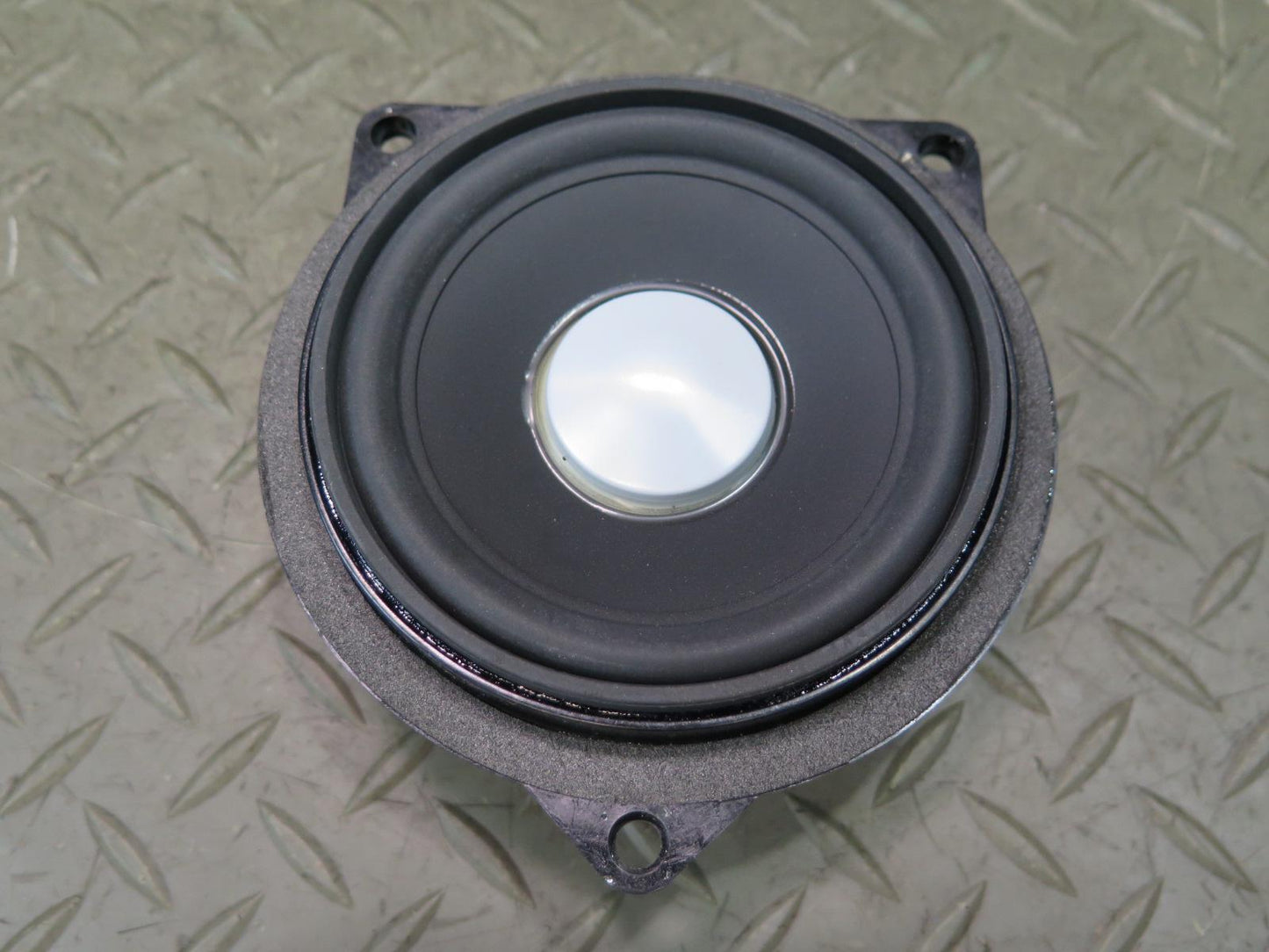 11-16 BMW F10 550iX Set of 2 Rear Left & Right MID Range Speaker OEM