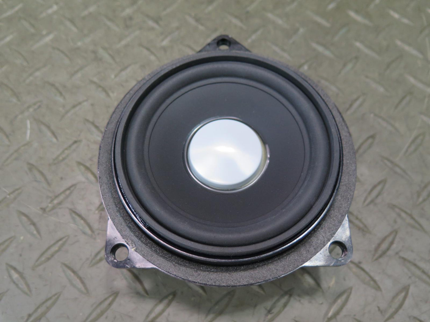 11-16 BMW F10 550iX Set of 2 Rear Left & Right MID Range Speaker OEM