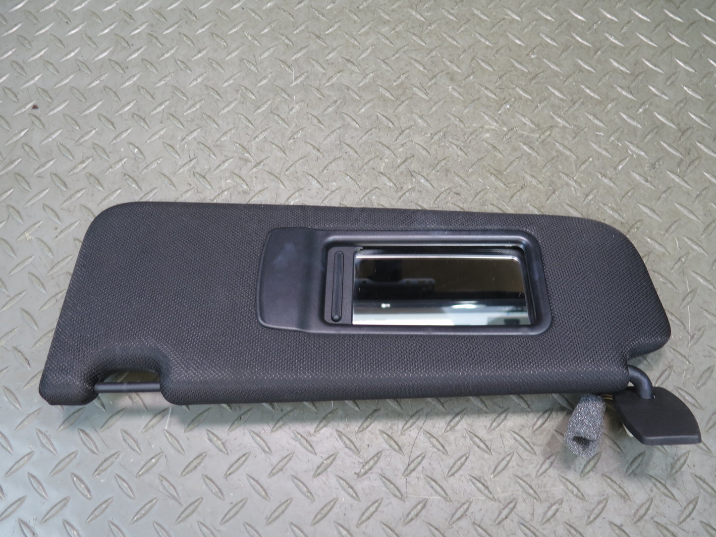 11-16 BMW F10 550iX Set of 2 Front Left & Right Sun Visor Black OEM
