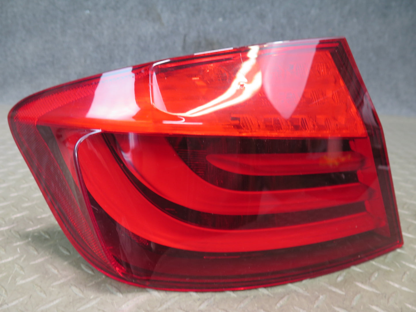 11-13 BMW F10 550I 535I 528I Sedan Rear Left Outer Tail Light Lamp OEM