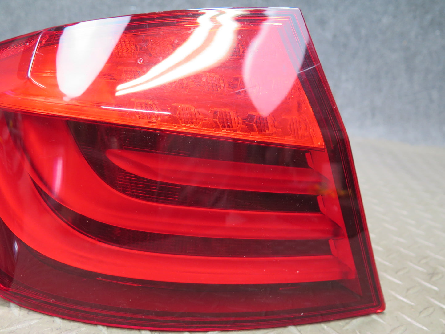 11-13 BMW F10 550I 535I 528I Sedan Rear Left Outer Tail Light Lamp OEM