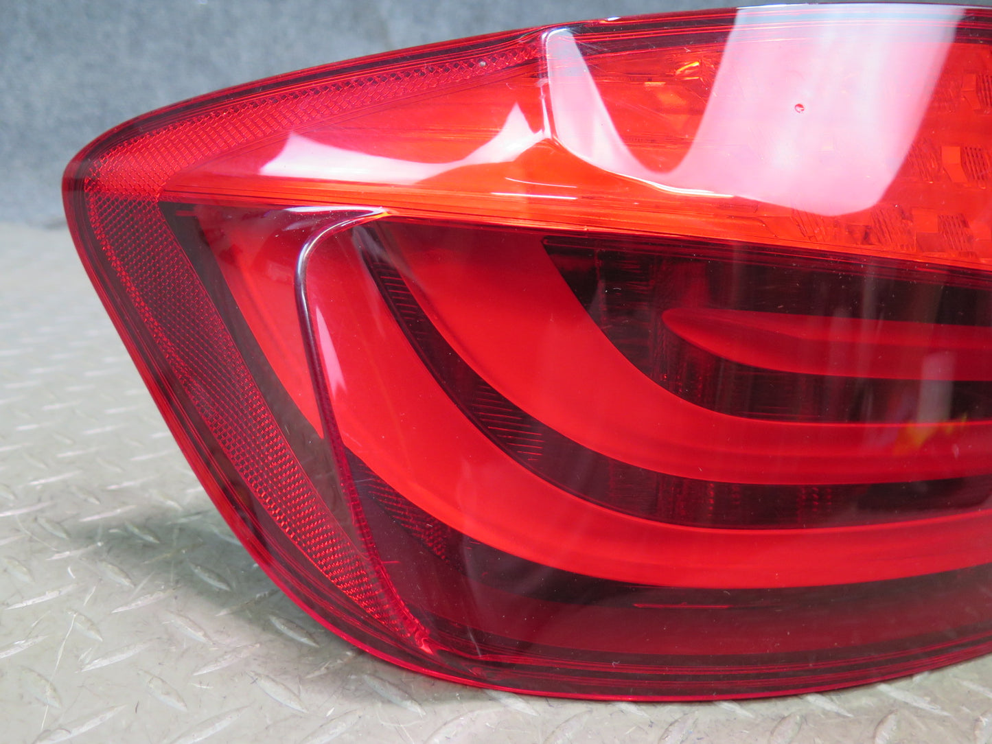 11-13 BMW F10 550I 535I 528I Sedan Rear Left Outer Tail Light Lamp OEM