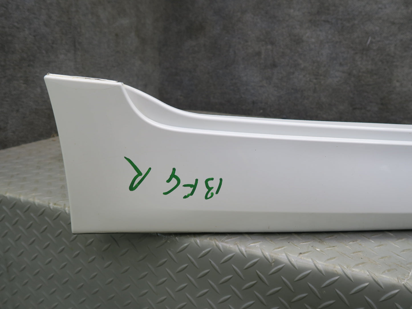 11-16 BMW F10 550iX M Sport Right Side Skirt Rocker Panel Lower Molding OEM