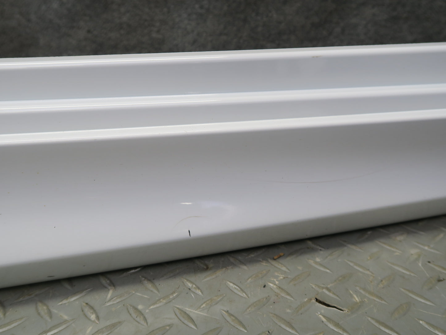 11-16 BMW F10 550iX M Sport Right Side Skirt Rocker Panel Lower Molding OEM