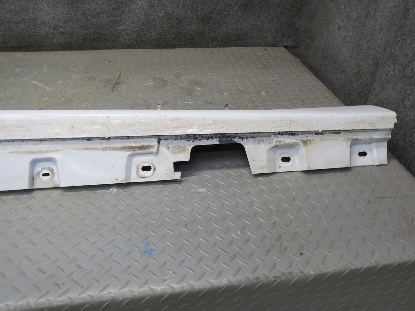 11-16 BMW F10 550iX M Sport Right Side Skirt Rocker Panel Lower Molding OEM