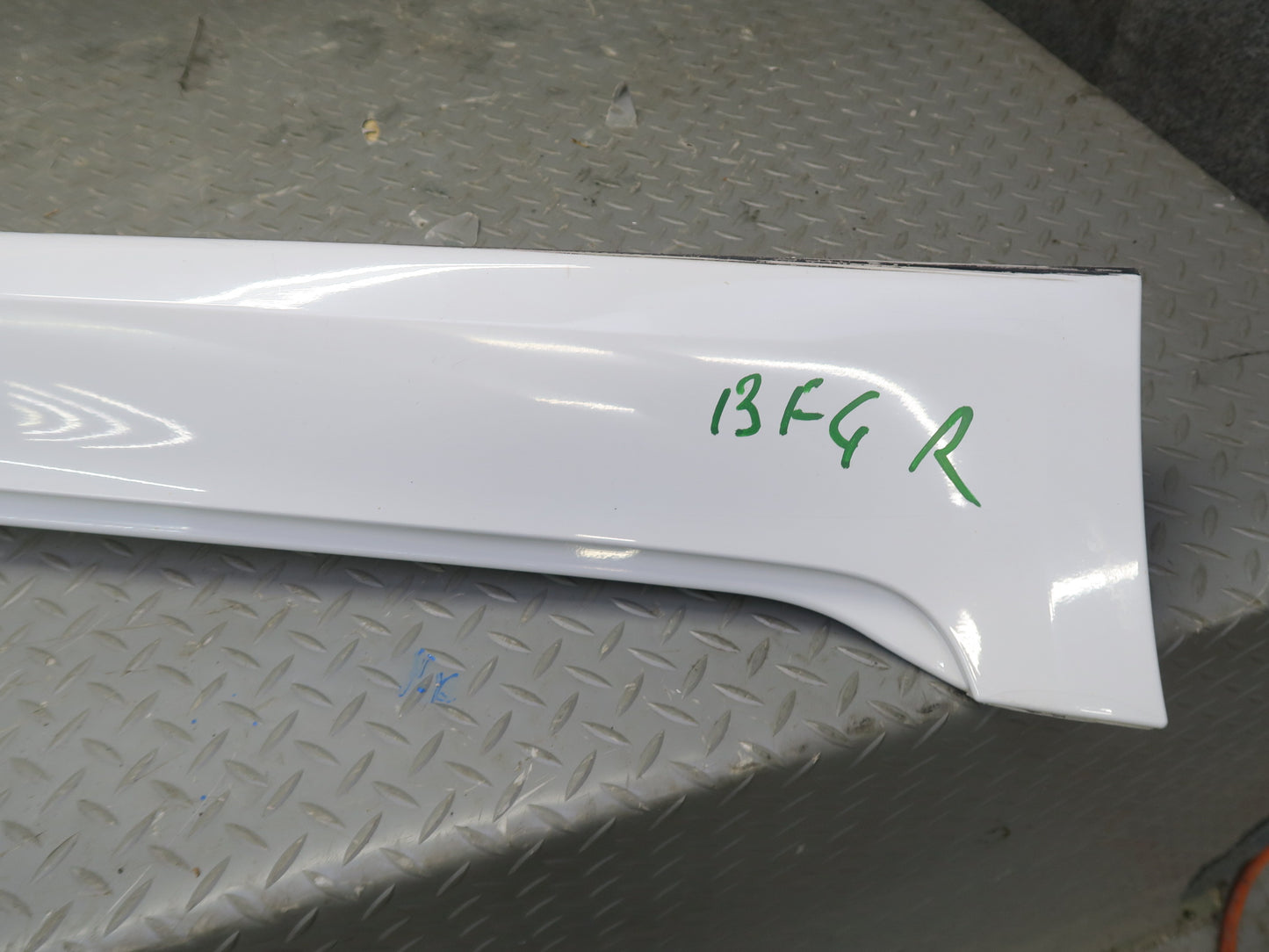 11-16 BMW F10 550iX M Sport Right Side Skirt Rocker Panel Lower Molding OEM