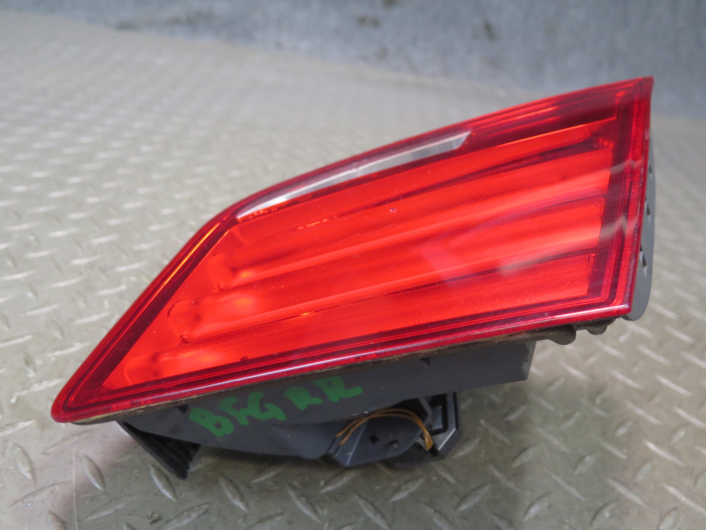 11-13 BMW F10 550iX Sedan Set of 2 Rear Left & Right Inner Tail Light Lamp OEM